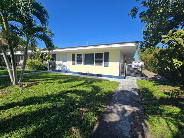 1945 NE 171st St , Unit 1, North Miami Beach, FL 33162