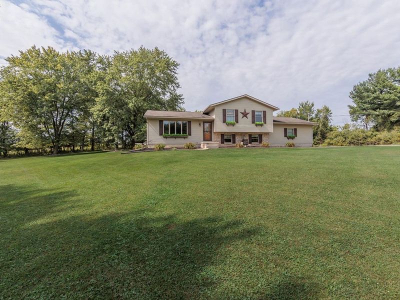 246 Portage Path, Willard, OH 44890 Photo 3