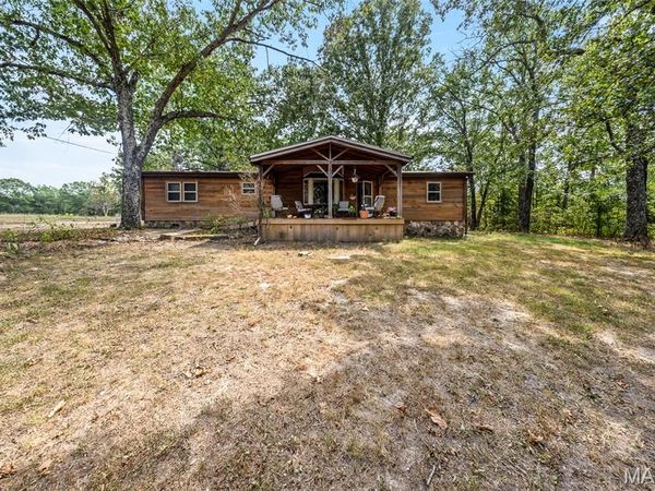 12502 Bell Road , Roby, MO 65557