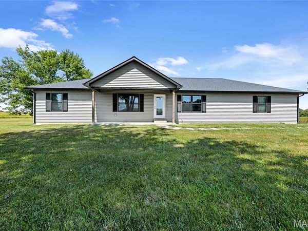 4375 Jj Road , Waterloo, IL 62298