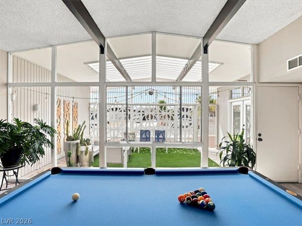 5128 Champions Avenue , Las Vegas, NV 89142