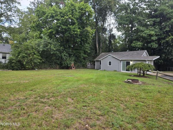 727 Countway Road , Holland, OH 43528
