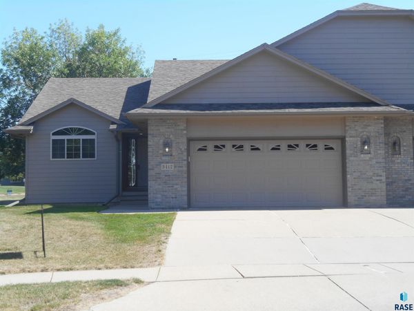 3412 S Harmony Dr, Sioux Falls, SD 57110