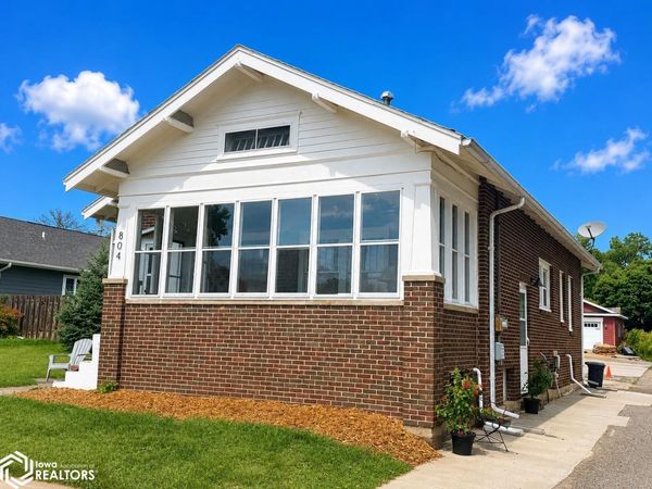804 3rd Avenue, Clear Lake, IA 50428