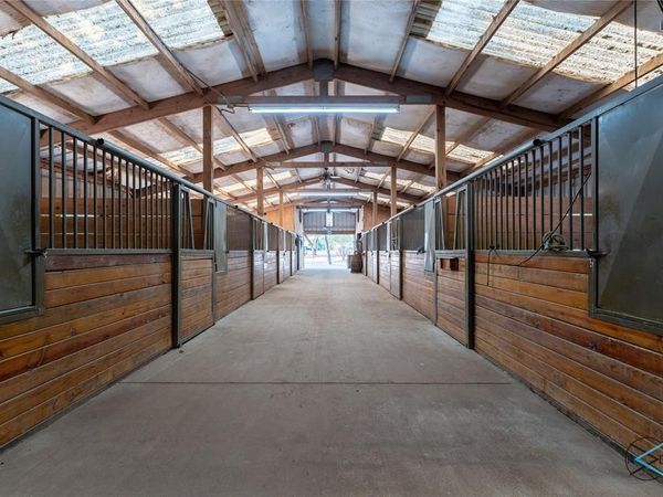 6060 Pinnacle Club Drive , Mabank, TX 75156