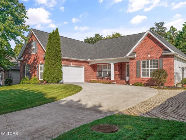 5705 Rhyne Cove Lane, Knoxville, TN 37931