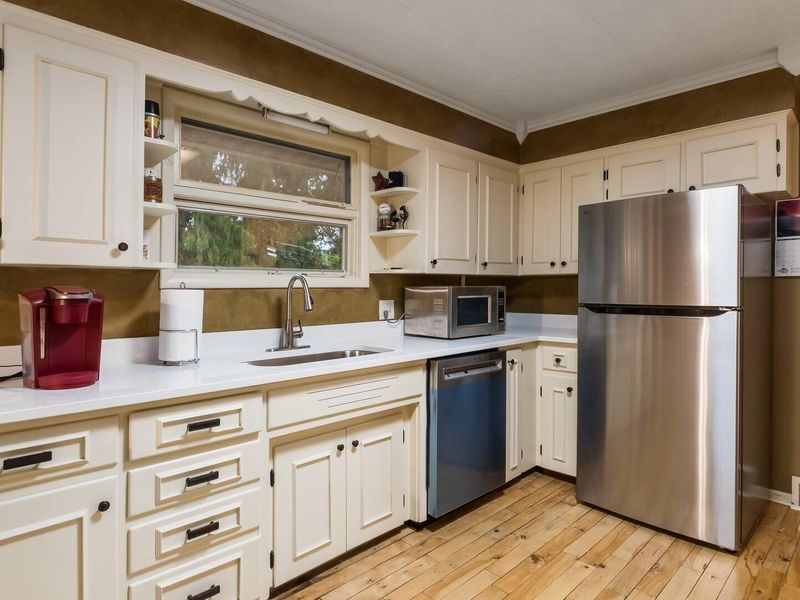 2403 Center Drive , Zanesville, OH 43701 Photo 8