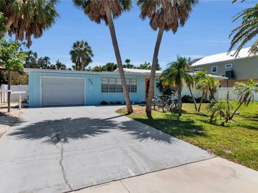 311 59TH STREET, HOLMES BEACH, FL 34217