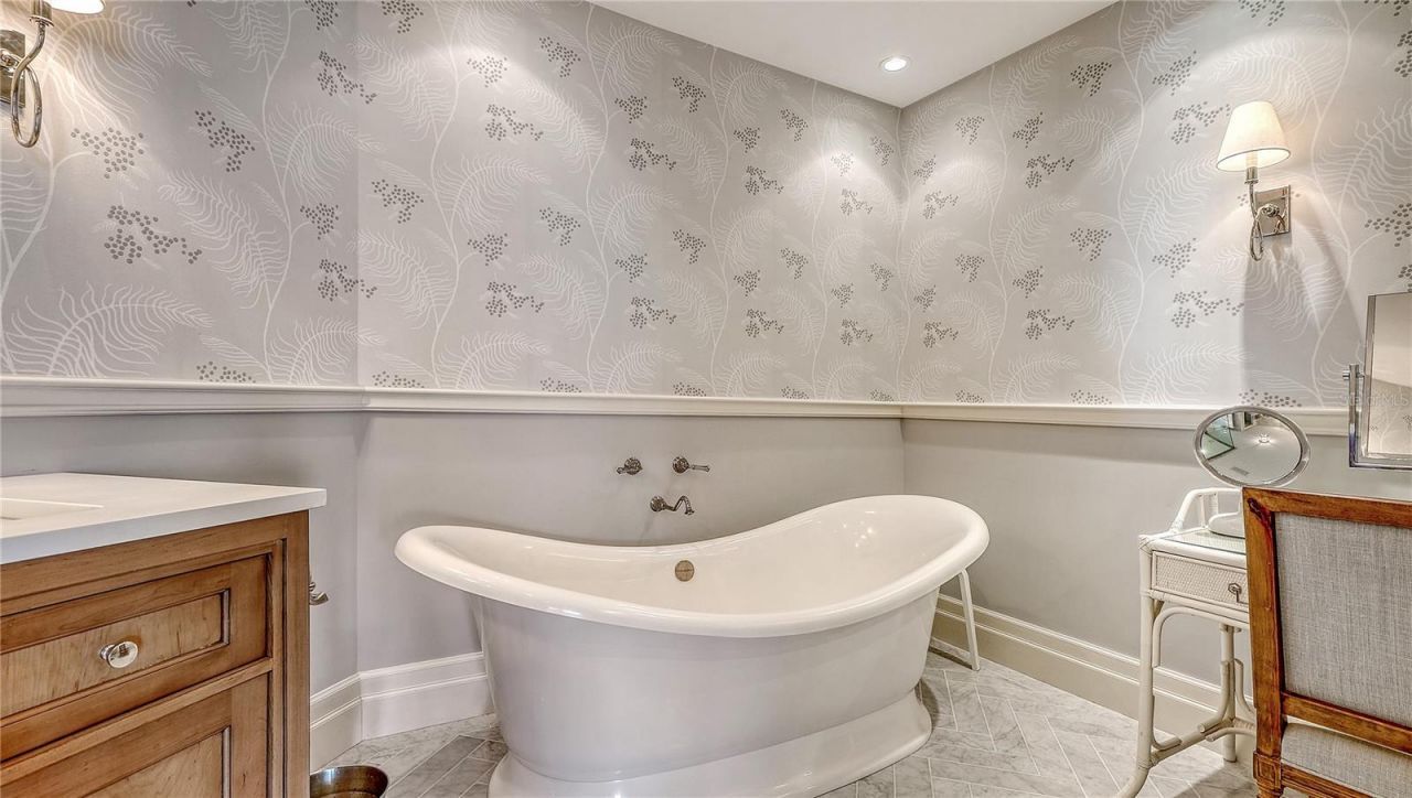 1300 Benjamin Franklin Drive, Unit 908, Sarasota, FL 34236 Photo