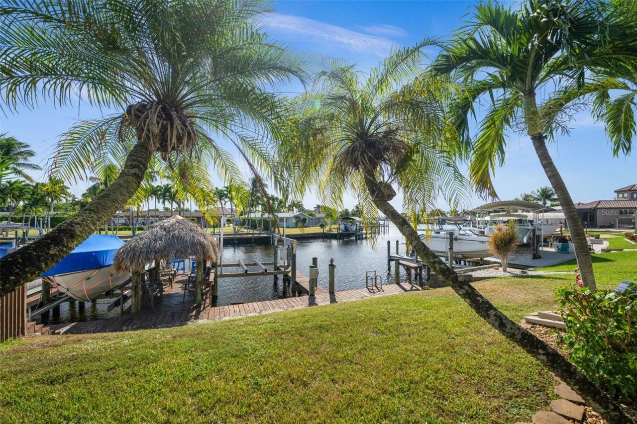 4803 SW Santa Barbara Court , Unit 8, Cape Coral, FL 33914 Photo