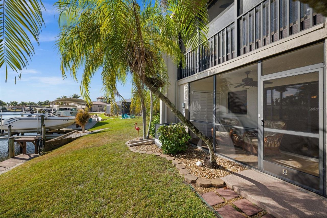 4803 SW Santa Barbara Court , Unit 8, Cape Coral, FL 33914 Photo