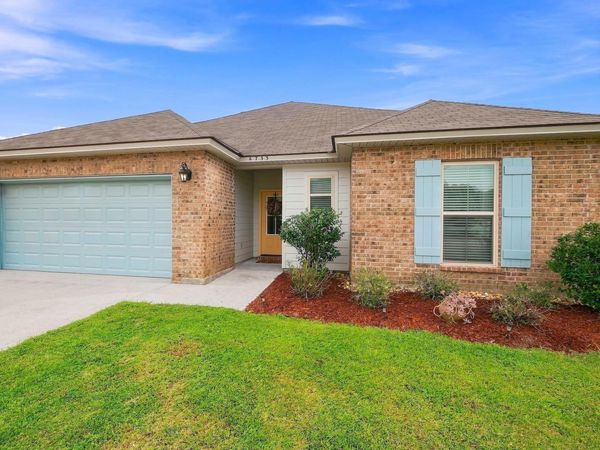 4755 E Sunset Loop, Addis, LA 70710