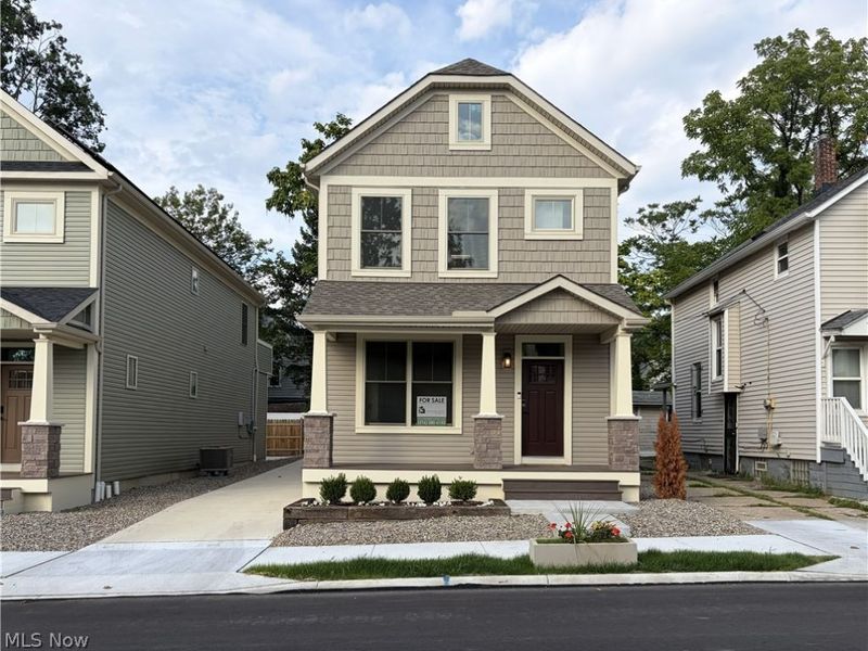 1885 Woodlawn Avenue, Cleveland, OH 44112 Photo 1