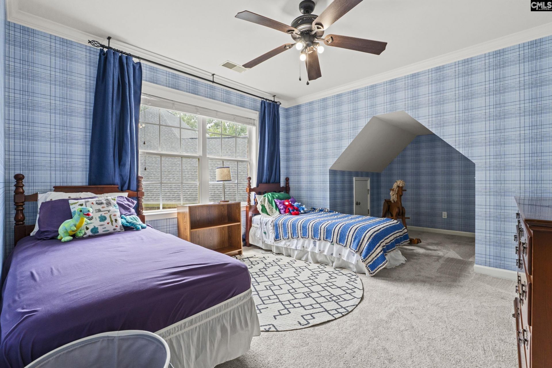 136 Hawks Ridge Photo 40