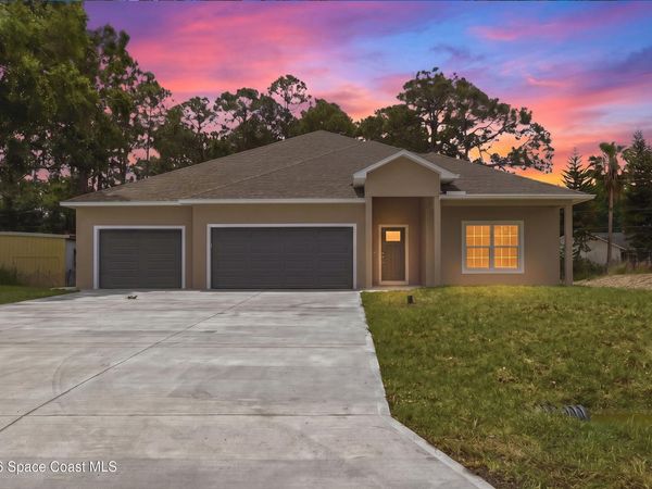 815 Walden Boulevard SE , Palm Bay, FL 32909