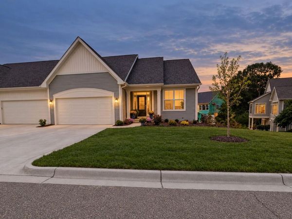 14220 Bridgeview Pointe, Vicksburg, MI 49097