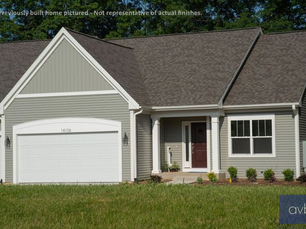 14220 Bridgeview Pointe, Vicksburg, MI 49097