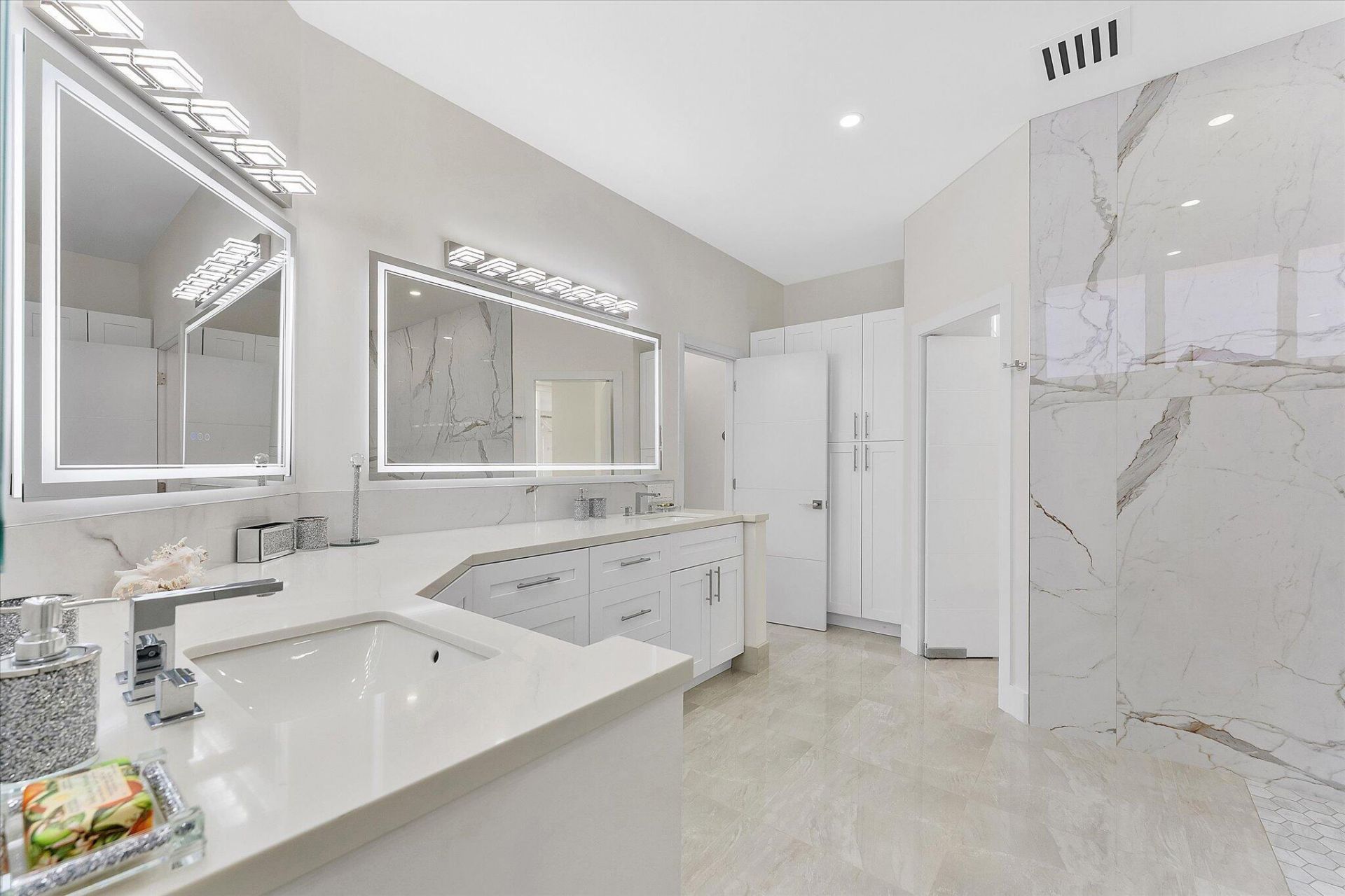 18 Nurmi Drive, Fort Lauderdale, FL 33301 Photo