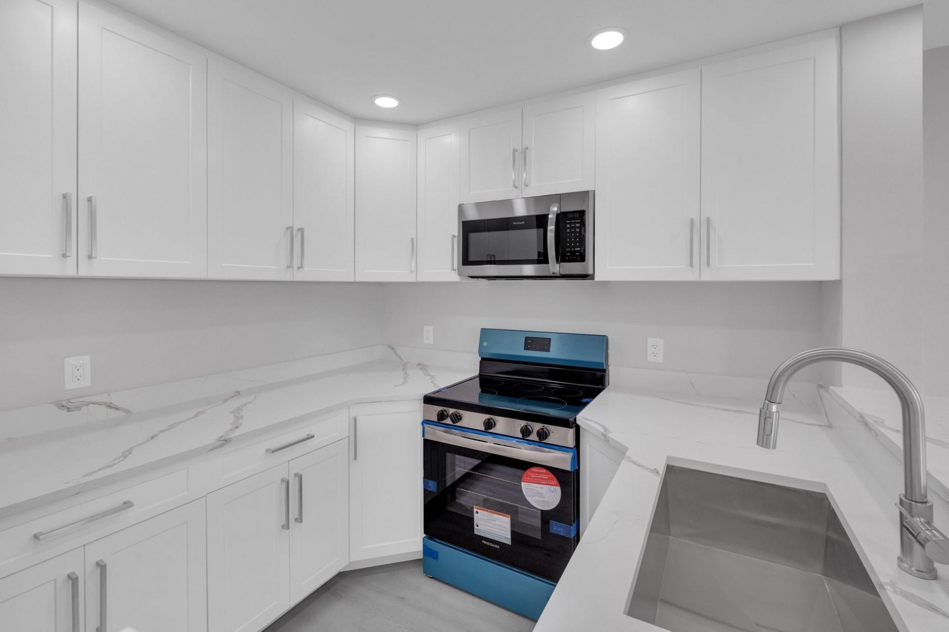 12600 SW 5th Court, Unit 414L, Pembroke Pines, FL 33027 Photo