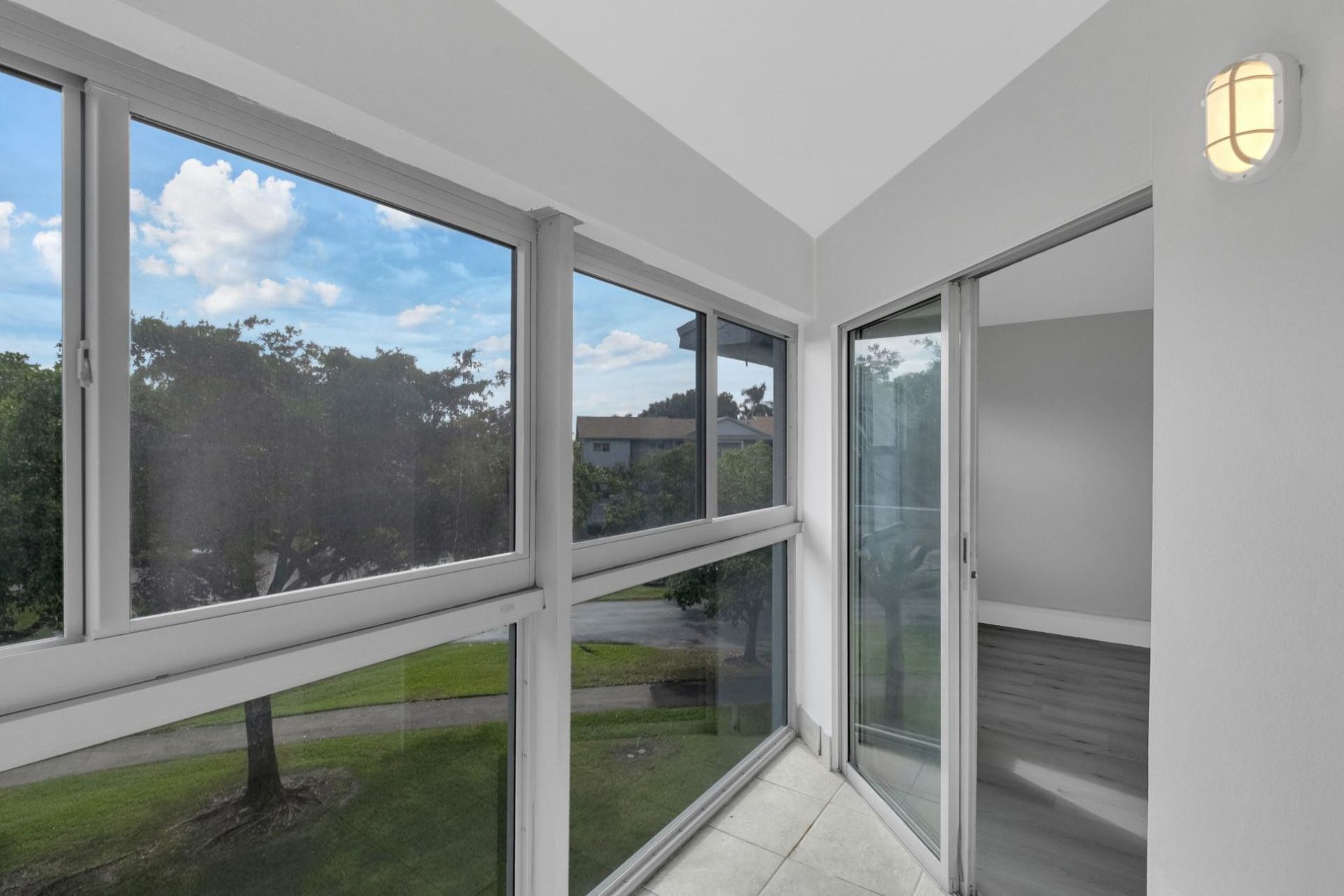 12600 SW 5th Court, Unit 414L, Pembroke Pines, FL 33027 Photo