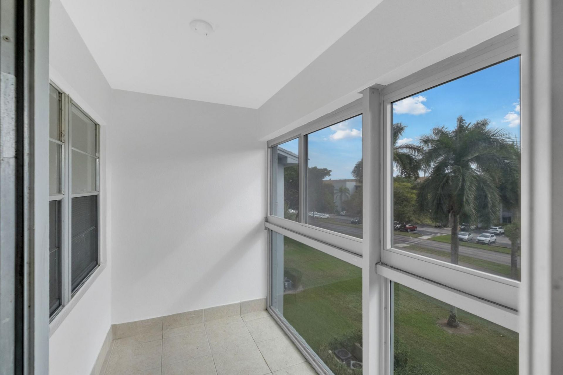 12600 SW 5th Court, Unit 414L, Pembroke Pines, FL 33027 Photo