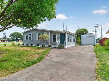 40 Owen Street, Belleville, Mi 48111