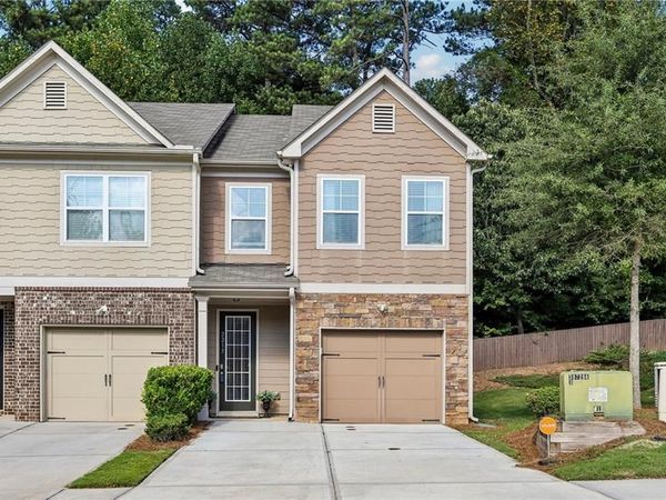 2213 Triple Crown Lane , Lithonia, GA 30058