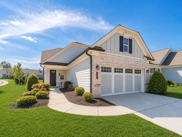 196 Chatuge Drive , Hoschton, GA 30548