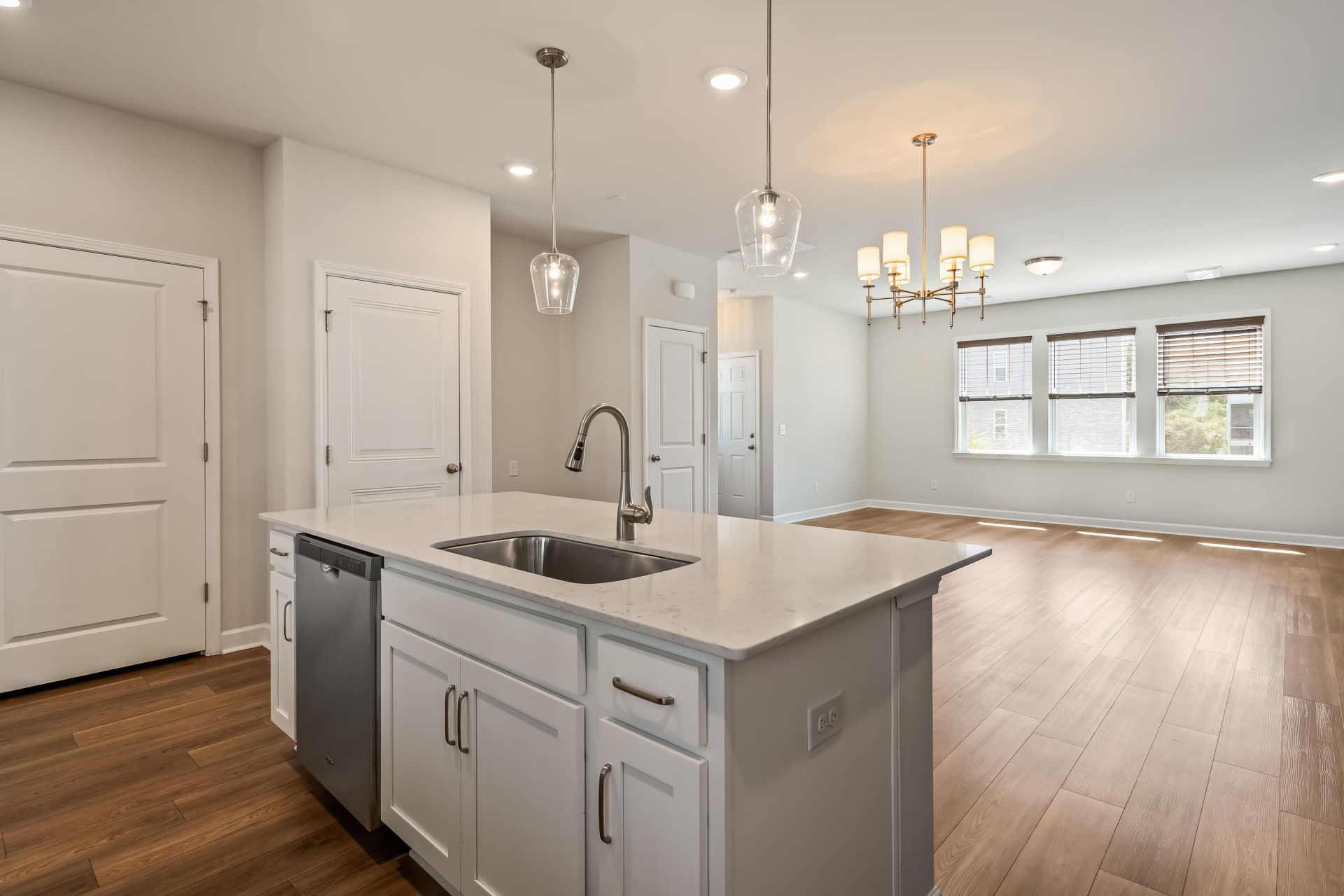 219 Winding River Drive Photo 13