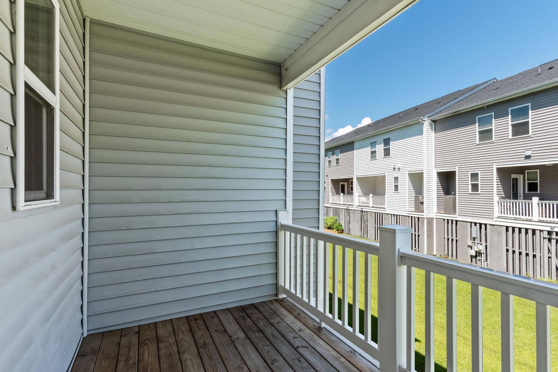 219 Winding River Drive Photo 15