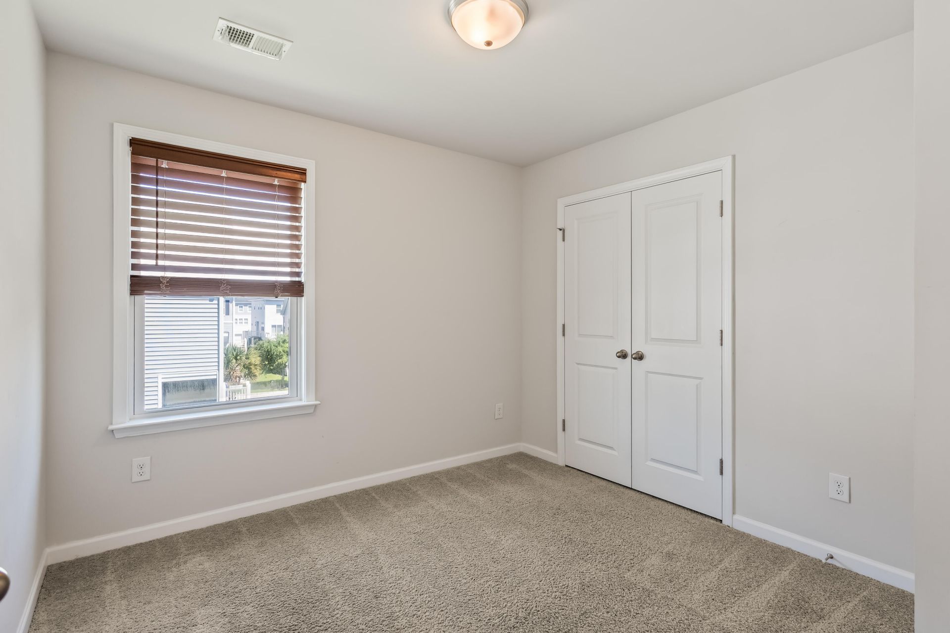 219 Winding River Drive Photo 19