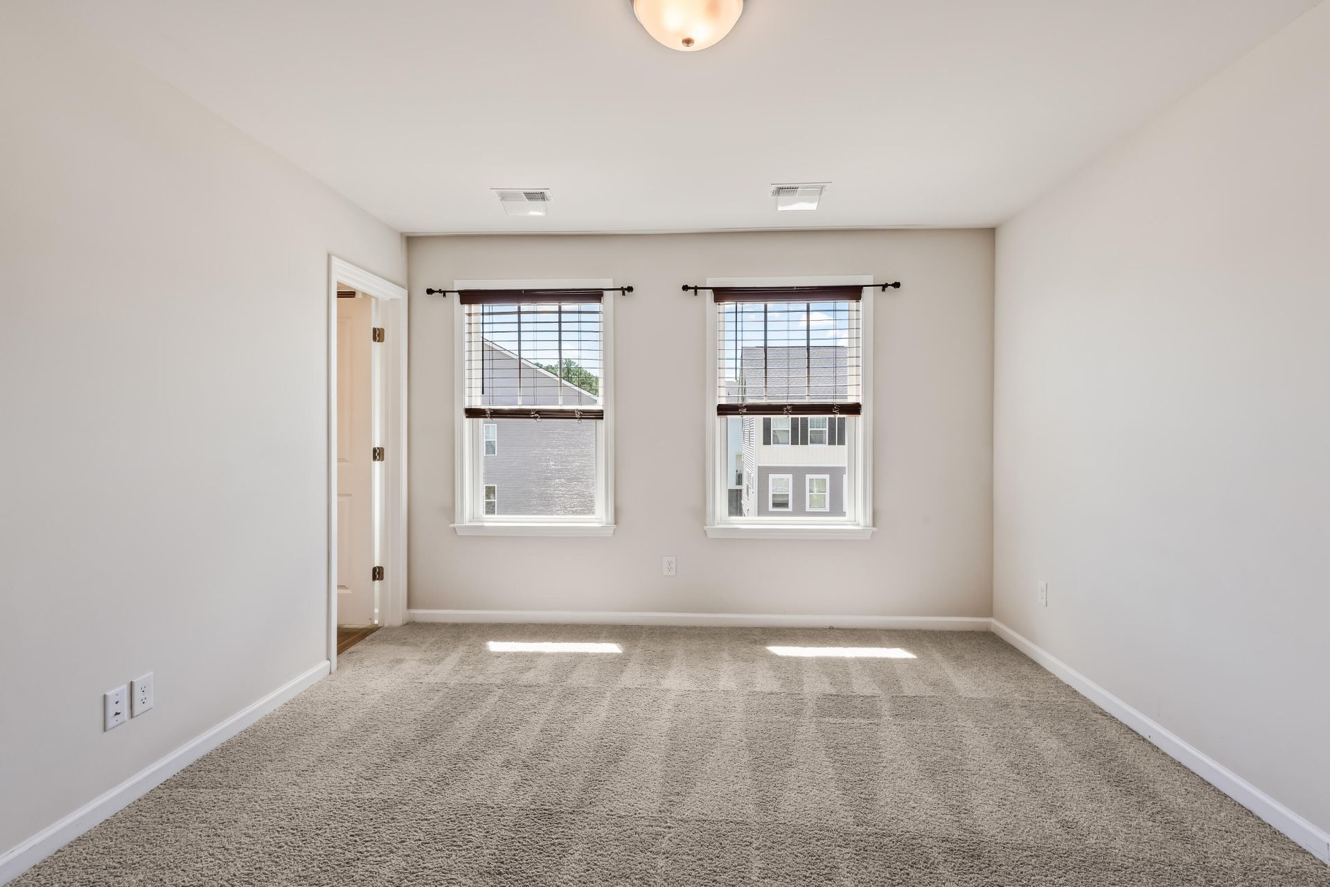 219 Winding River Drive Photo 23