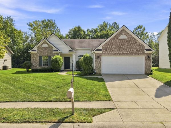 6445 Kentstone Drive , Indianapolis, IN 46268