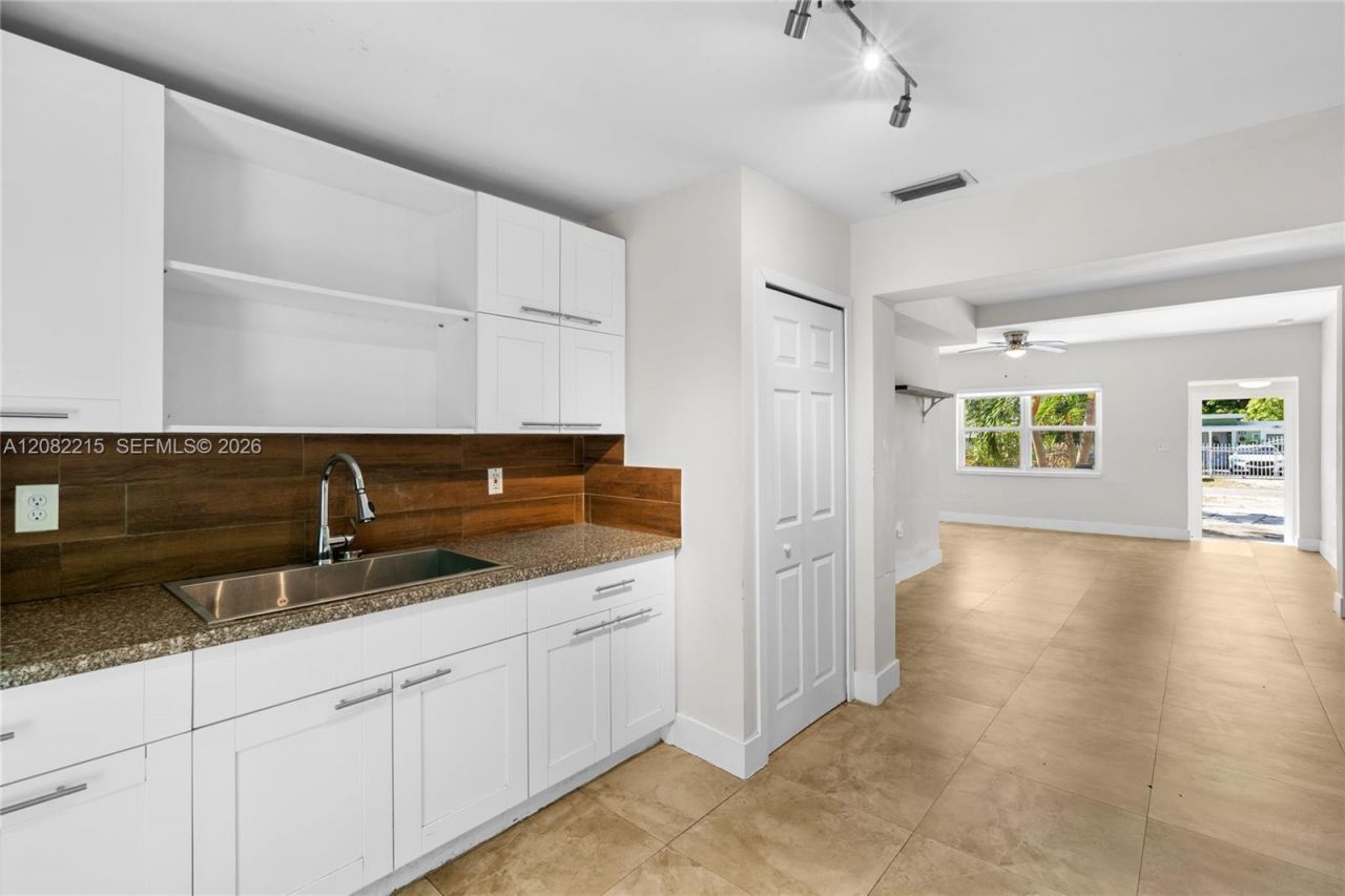 175 NW 121st St , North Miami, FL 33168 Photo