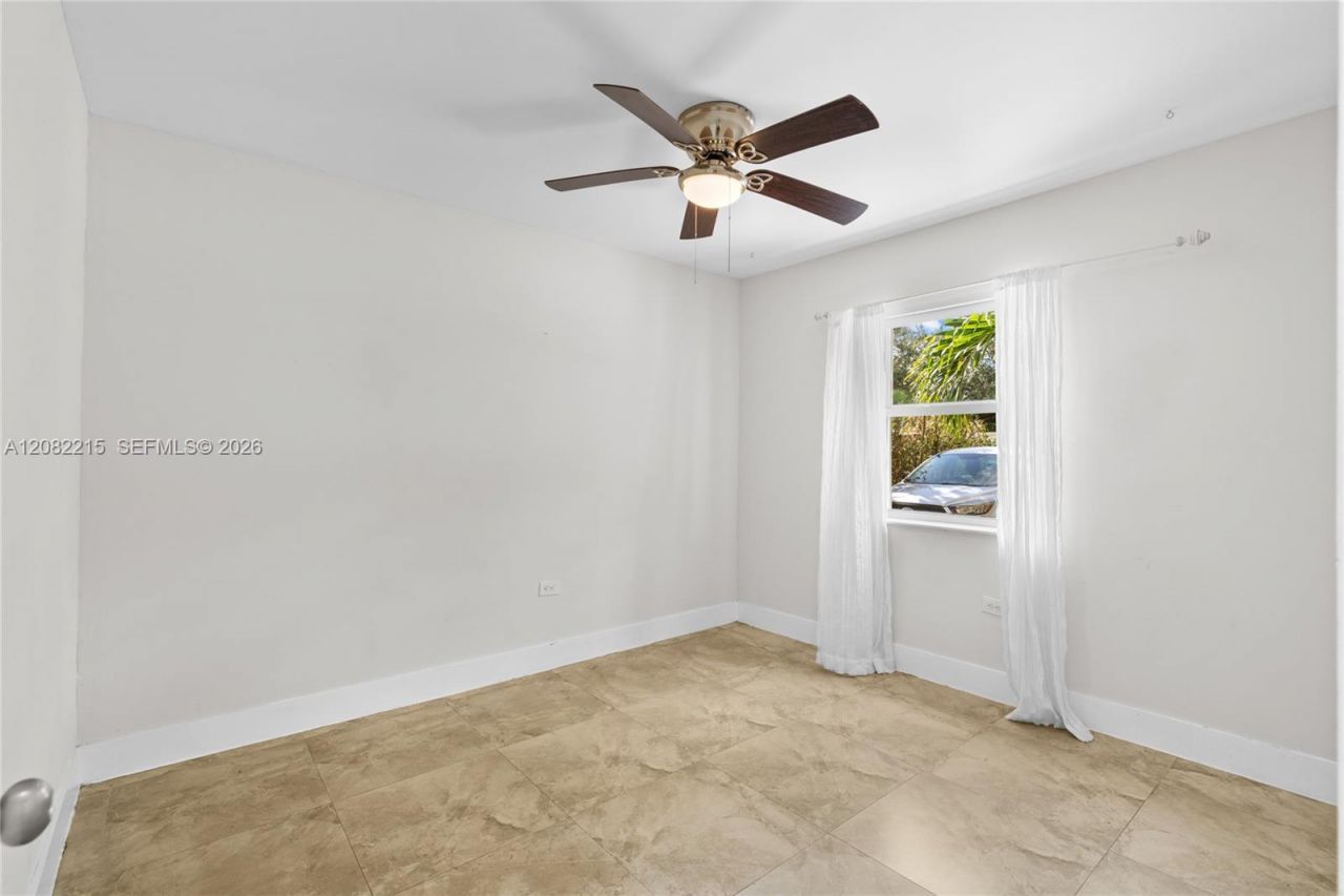 175 NW 121st St , North Miami, FL 33168 Photo