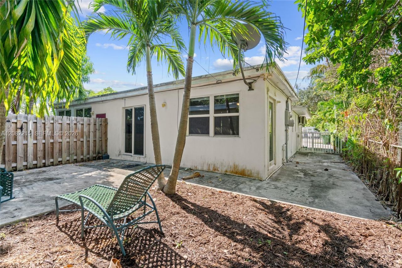 175 NW 121st St , North Miami, FL 33168 Photo