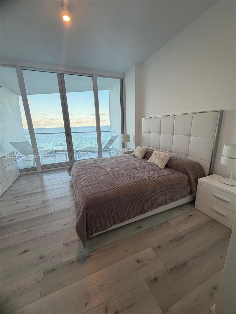 16901 Collins Ave , Unit 704, Sunny Isles Beach, FL 33160 Photo