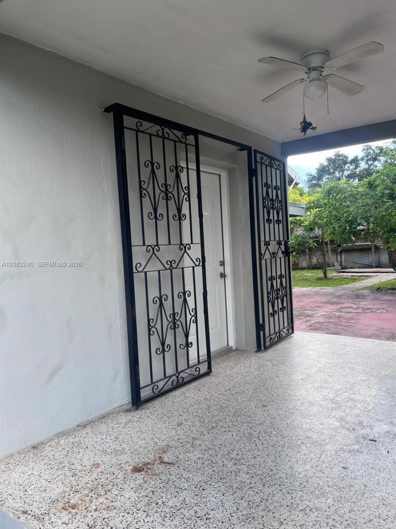 2142 NW 27th St, Unit 2142, Miami, FL 33142 Photo