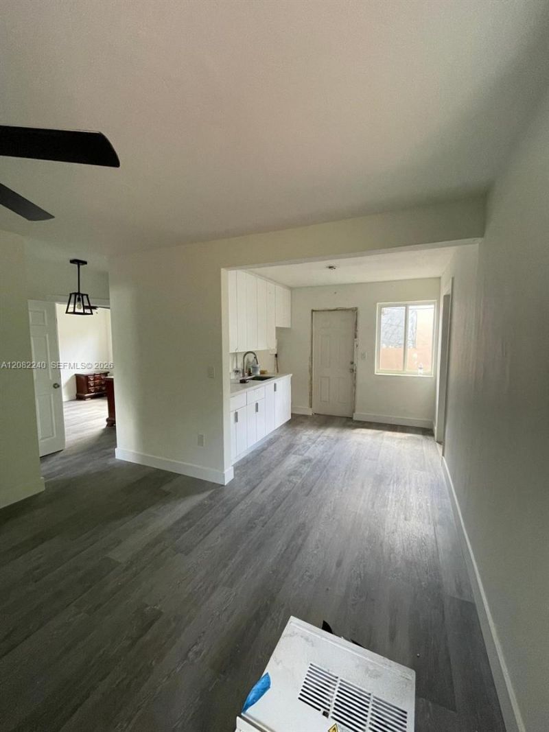 2142 NW 27th St, Unit 2142, Miami, FL 33142 Photo