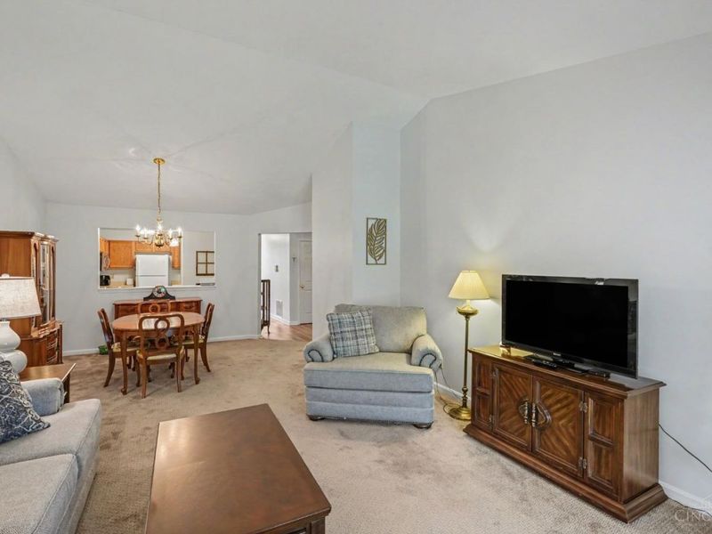821 Neeb Road, Unit 4, Delhi Township, OH 45233 Photo 7