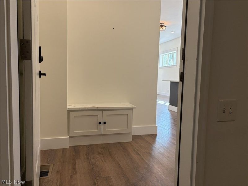 1881 Woodlawn Avenue, Cleveland, OH 44112 Photo 13