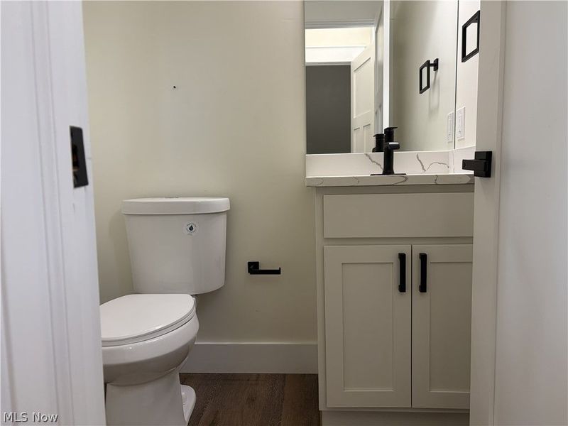 1881 Woodlawn Avenue, Cleveland, OH 44112 Photo 14