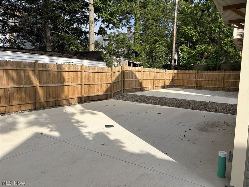 1881 Woodlawn Avenue, Cleveland, OH 44112 Photo 5