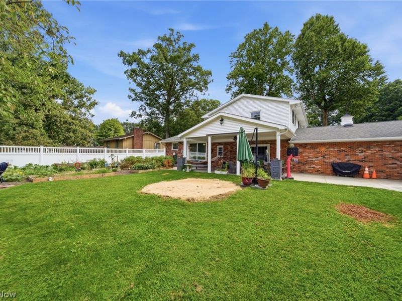 831 Oakcrest Lane NE, Massillon, OH 44646 Photo 36