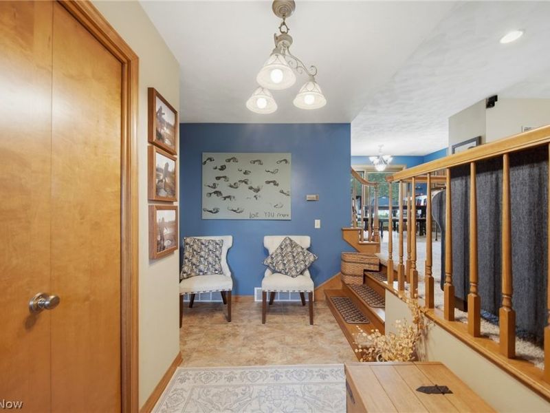 831 Oakcrest Lane NE, Massillon, OH 44646 Photo 5