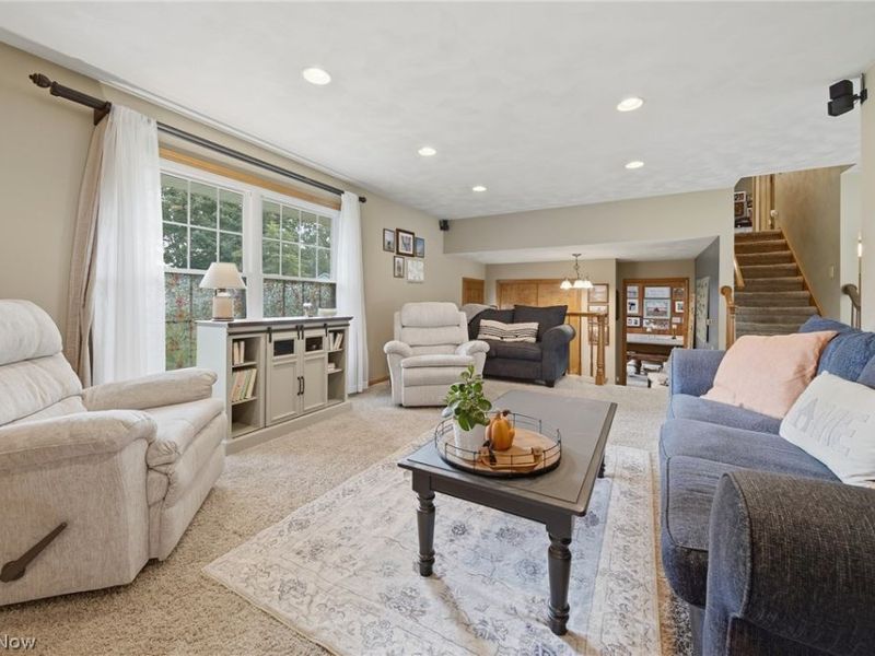831 Oakcrest Lane NE, Massillon, OH 44646 Photo 9