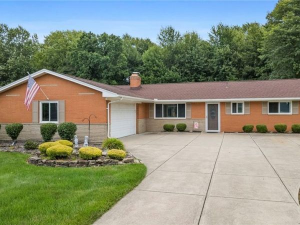 8127 Litto Drive , Strongsville, OH 44136