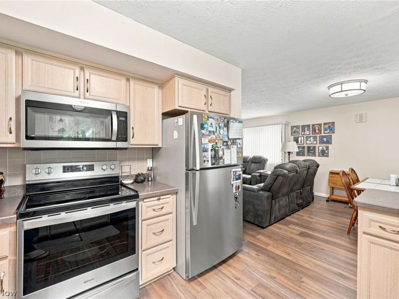 8127 Litto Drive, Strongsville, OH 44136 Photo 10