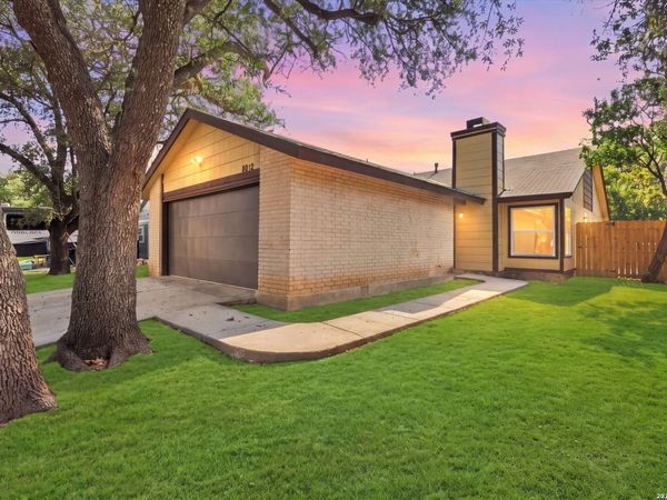 8012 LAUREL BND, San Antonio, TX 78250