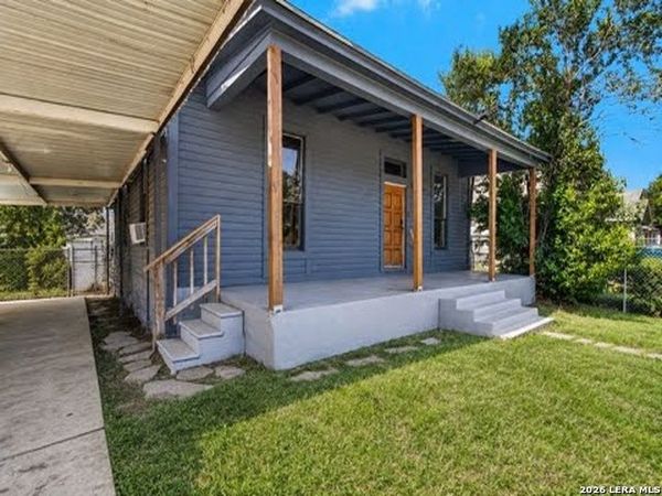 2106 Saunders, Unit B, San Antonio, TX 78207